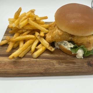 Whitefish Sandwich Basket